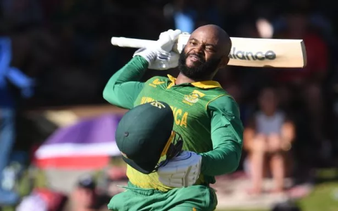 Temba Bavuma wife age and her personal life facts!